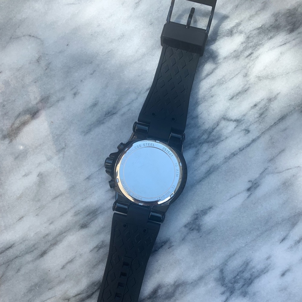 Michael Kors watch - Picture 3 of 5